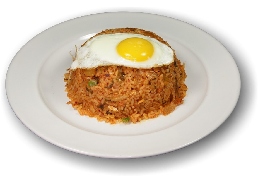 bunsiknara-korea-food-kimchi-fried-rice-w-egg-ham-and-vegetables